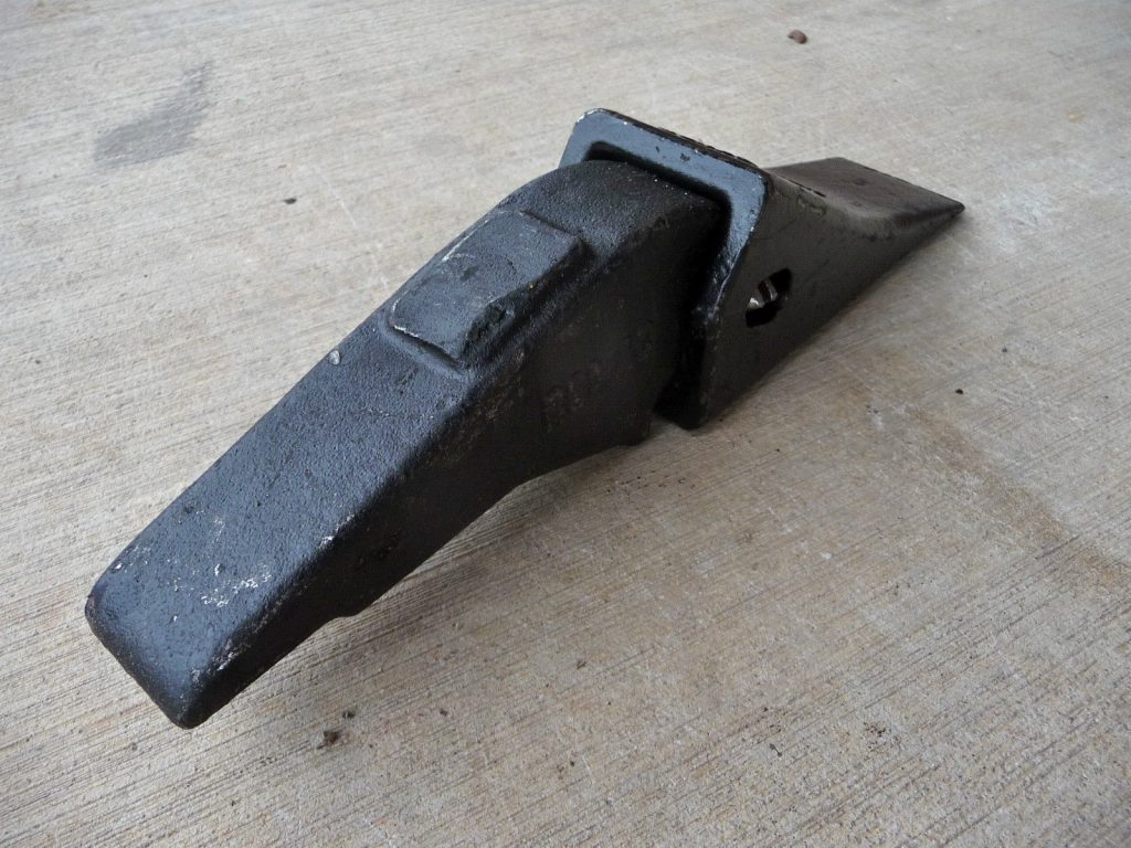 Weld on Style Cast Bucket Tooth and Shank Skid Steer Attachment Depot