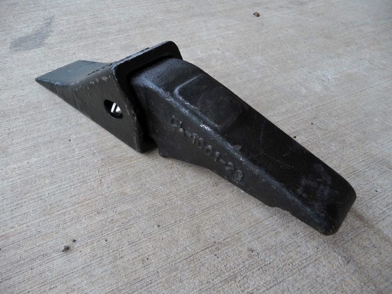 Weld on Style Cast Bucket Tooth and Shank Skid Steer Attachment Depot