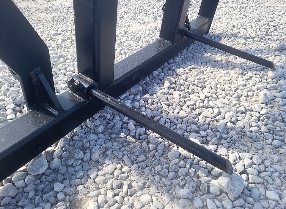 Hay Spear Attachment Fits Euro Global Quicke Loader – Skid Steer Attachment  Depot