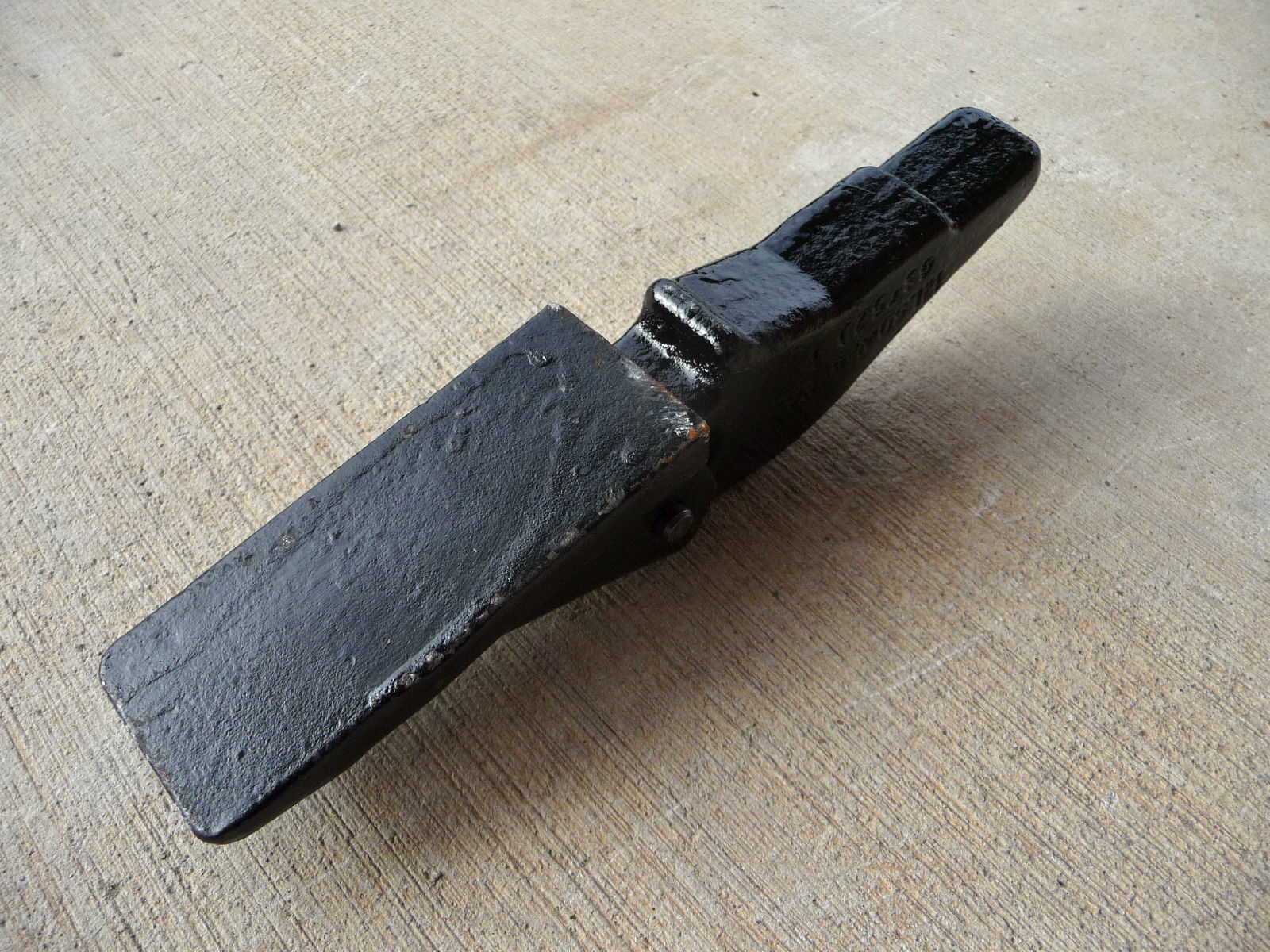 Pengo 20AH Weld On Cast Bucket Tooth Assembly Skid Steer Attachment Depot