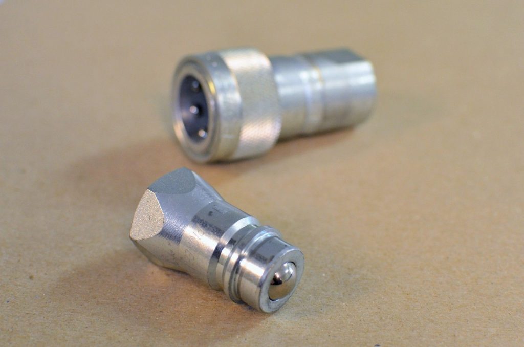 1/2″ Pioneer Hydraulic Agricultural Coupler Male 8010/Female 4050