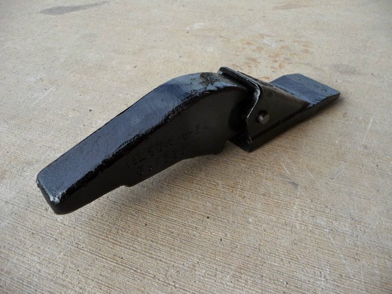 Pengo 20AH Weld On Cast Bucket Tooth Assembly Skid Steer Attachment Depot