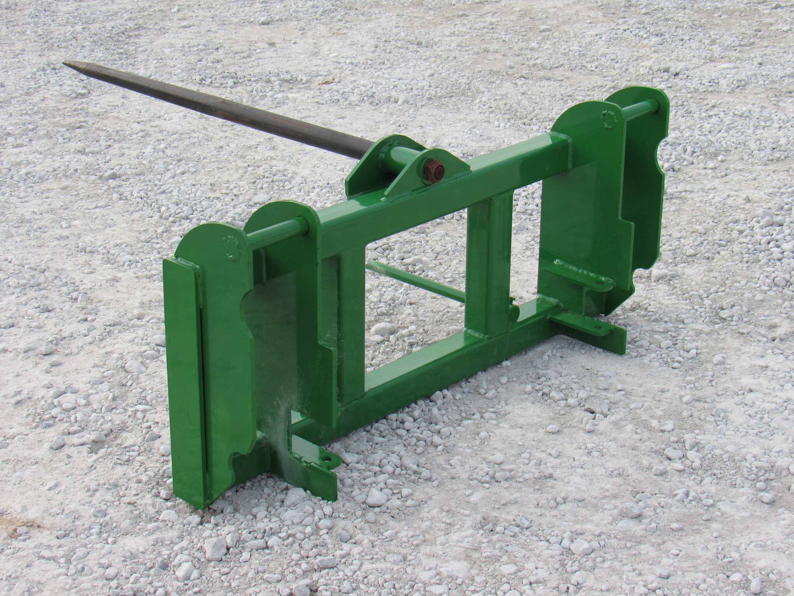 Hay Spear Attachment Fits John Deere 600/700 Series Loader – Skid