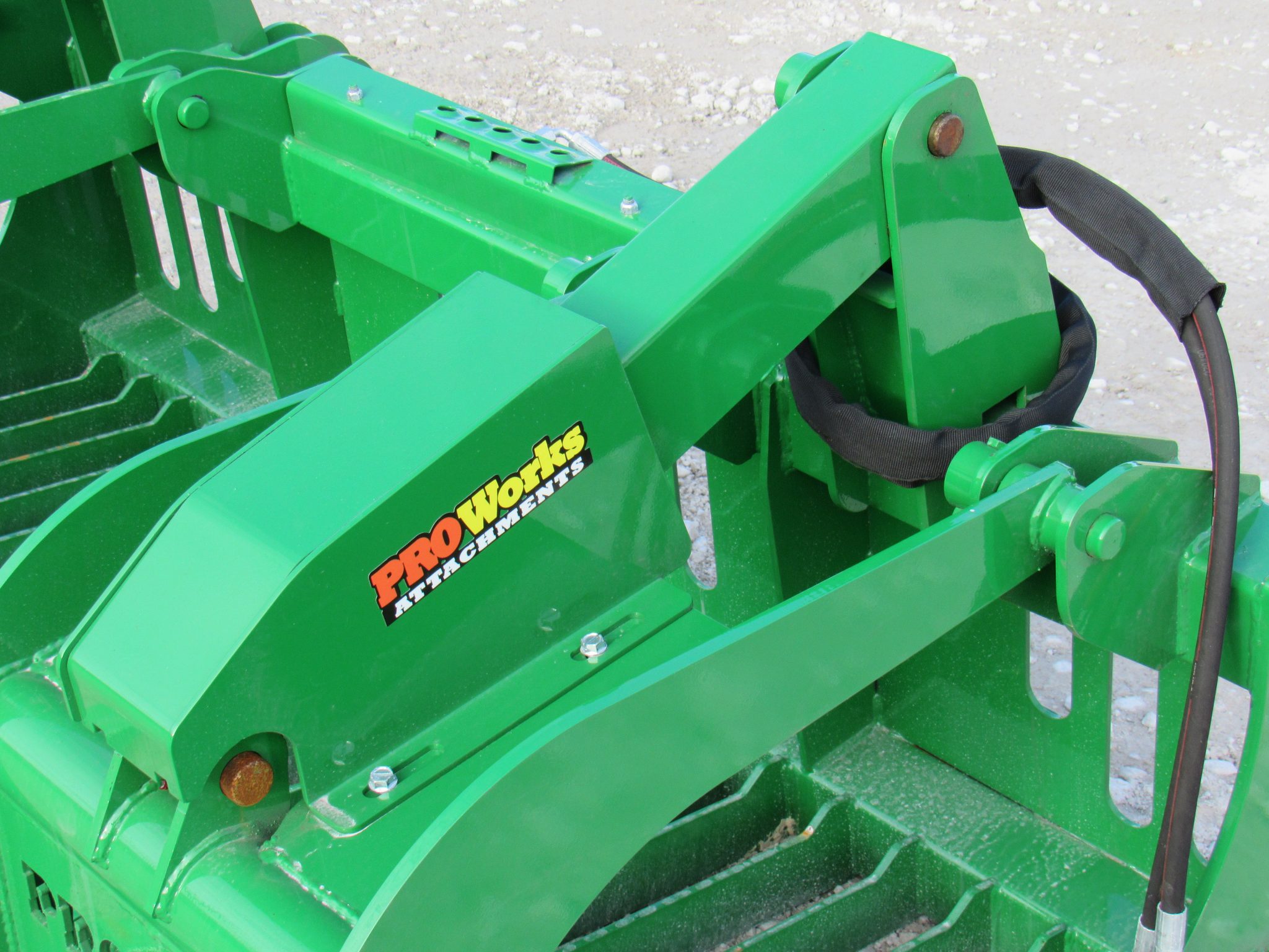 72″ Severe Duty Rock Bucket Grapple with Teeth Fits John Deere Loader