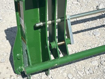 John Deere 400 500 Loader to Euro Global Quicke Tractor Loader Adapter 835030 - Image 7