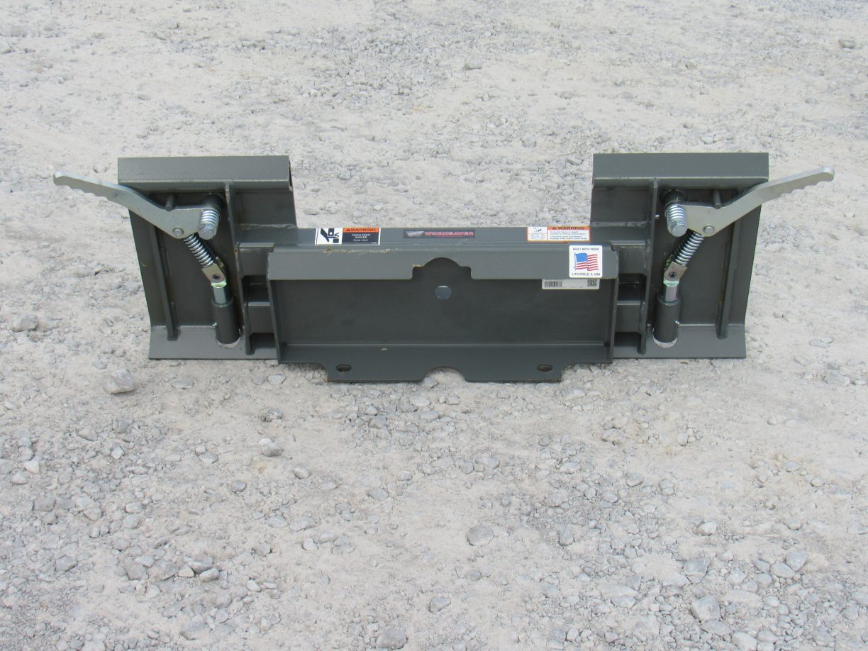 Mini Universal to Standard Skid Steer Adapter 835010 Skid Steer