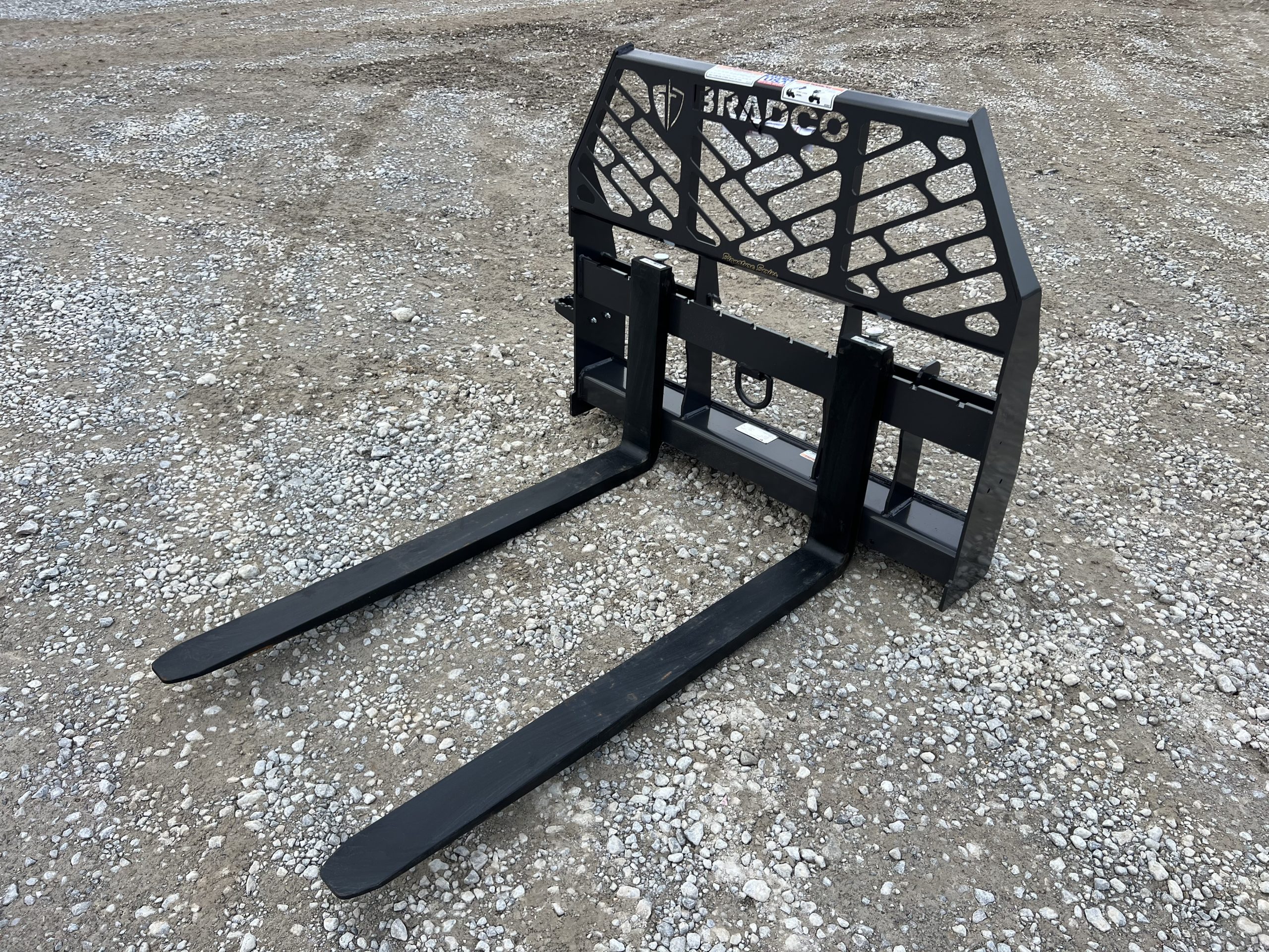 Bradco Signature Series Pallet Fork Frame with 48" 5,500 Pound Pallet Forks - Image 2