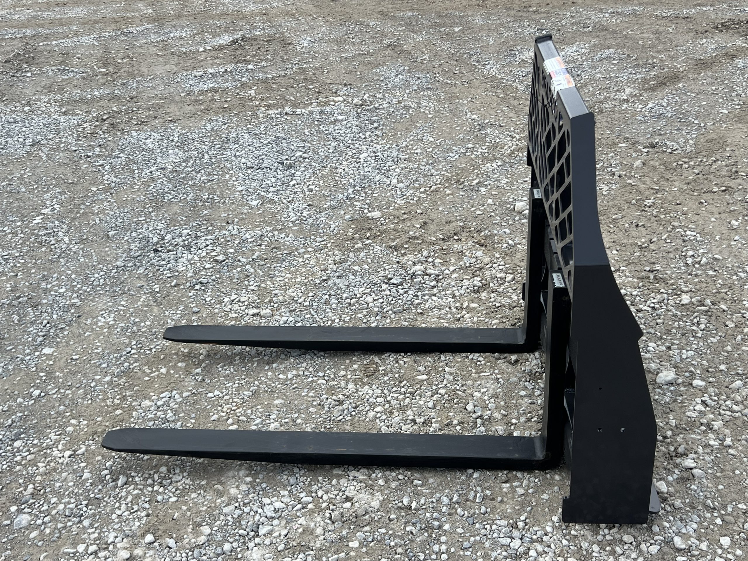 Bradco Signature Series Pallet Fork Frame with 48" 5,500 Pound Pallet Forks - Image 9