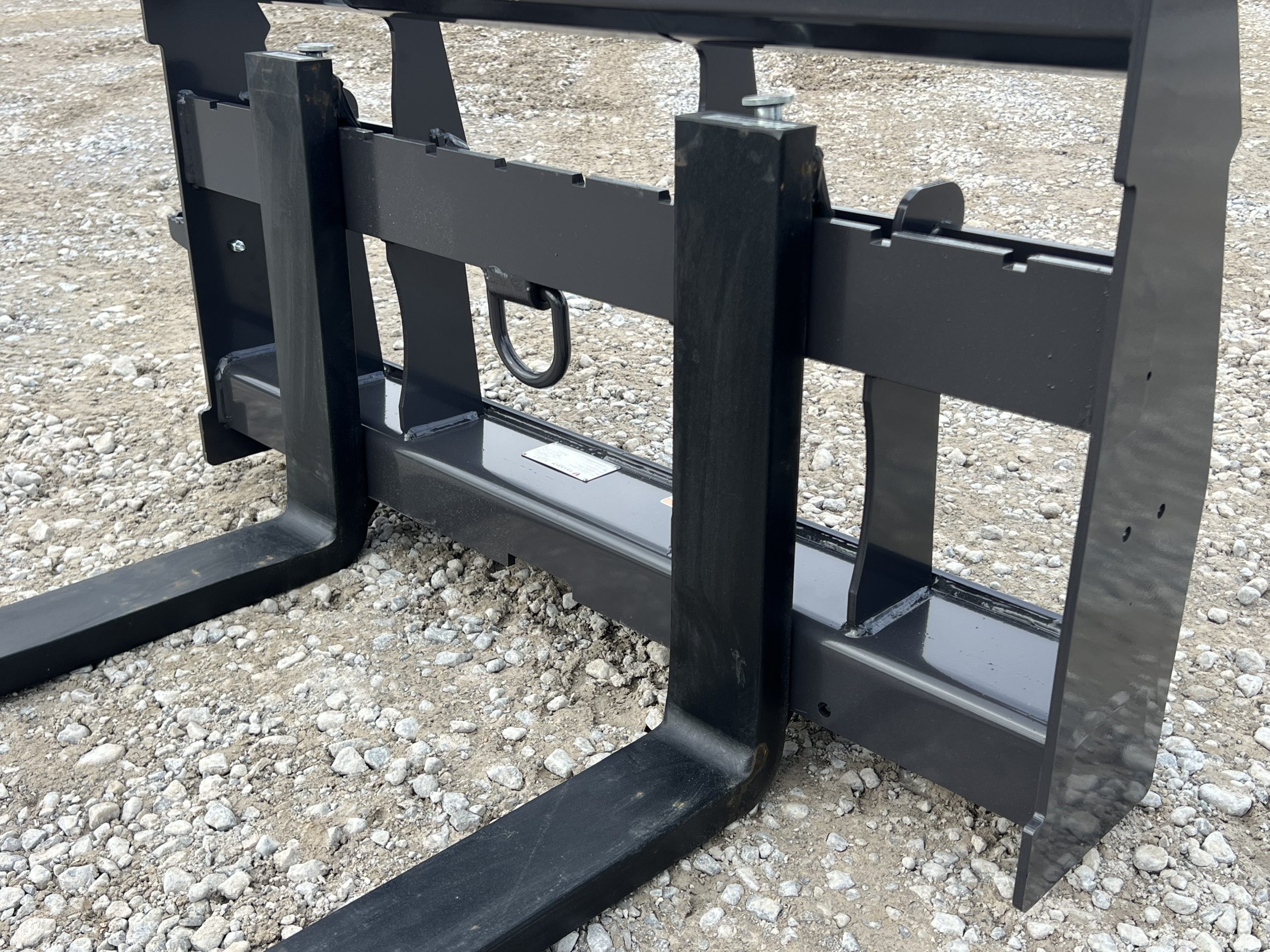 Bradco Signature Series Pallet Fork Frame with 48" 5,500 Pound Pallet Forks - Image 10