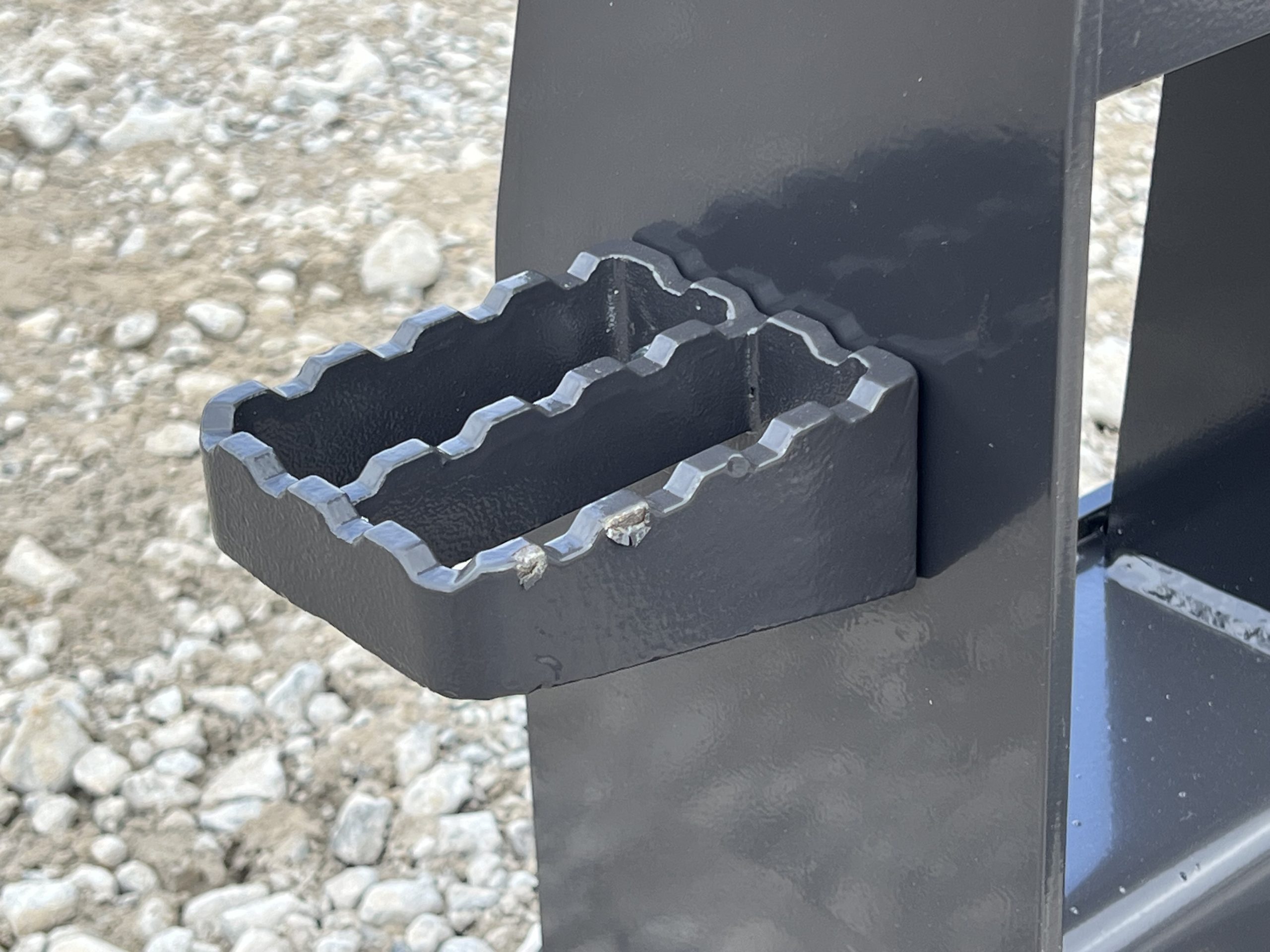 Bradco Signature Series Pallet Fork Frame with 48" 5,500 Pound Pallet Forks - Image 11