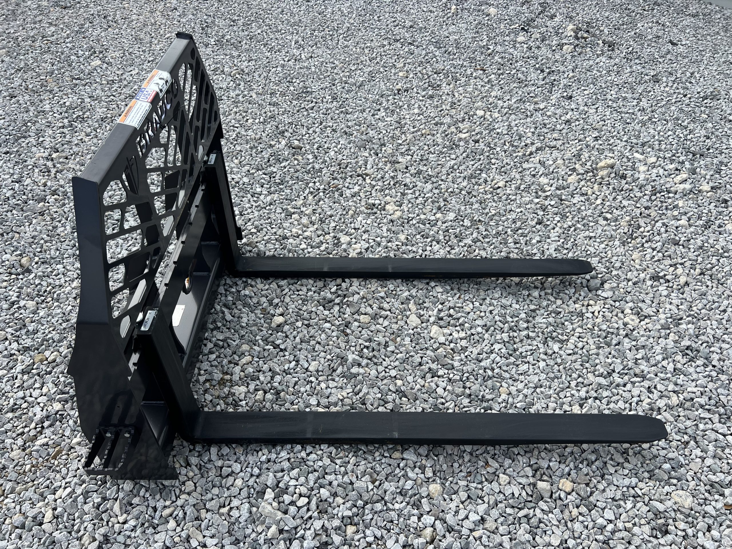 Bradco Signature Series Pallet Fork Frame with 60" 5,500 Pound Pallet Forks - Image 6