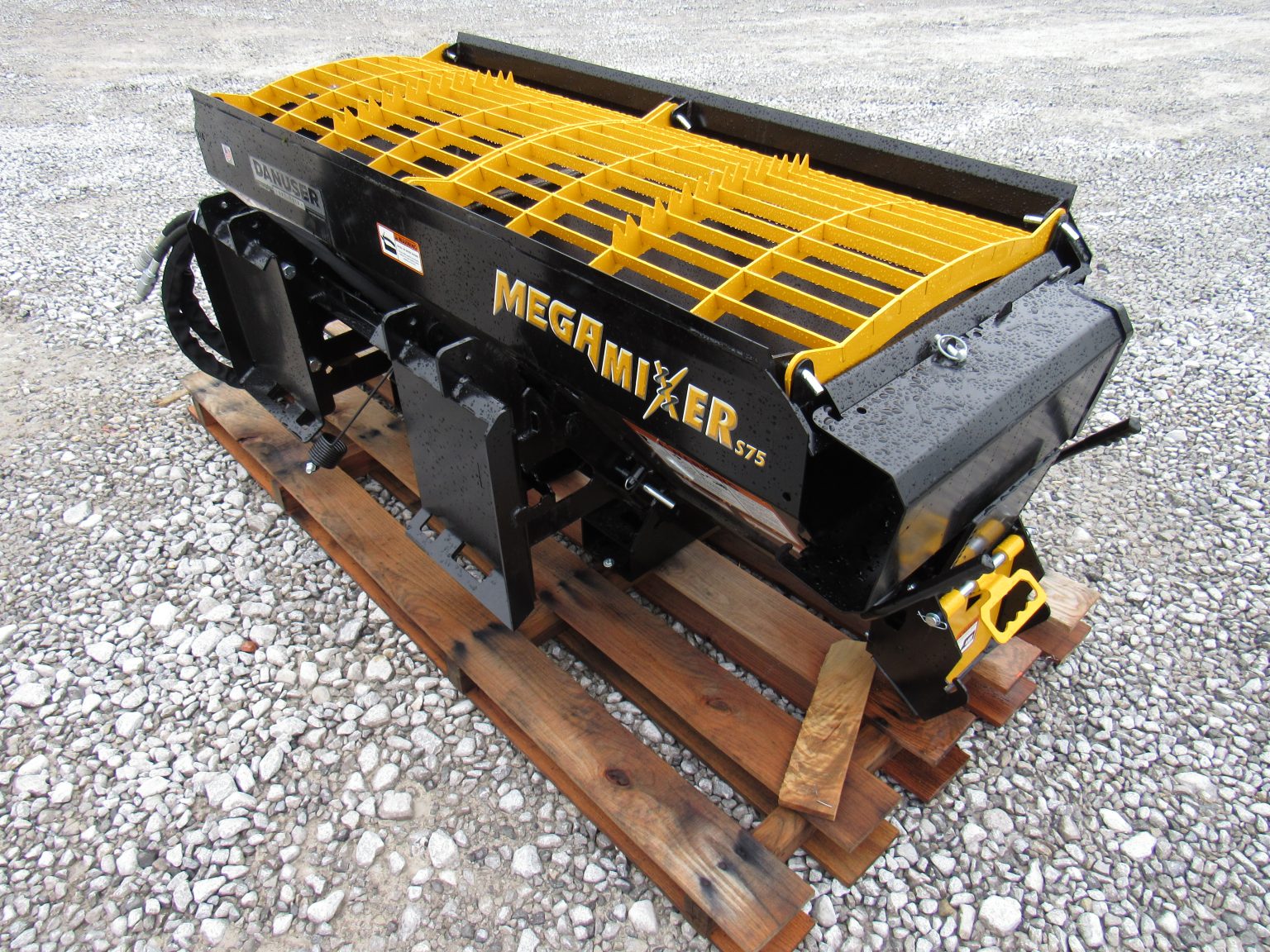 Danuser S75 Mega Mixer Steel Auger Bucket Skid Steer Attachment Skid Steer Attachment Depot