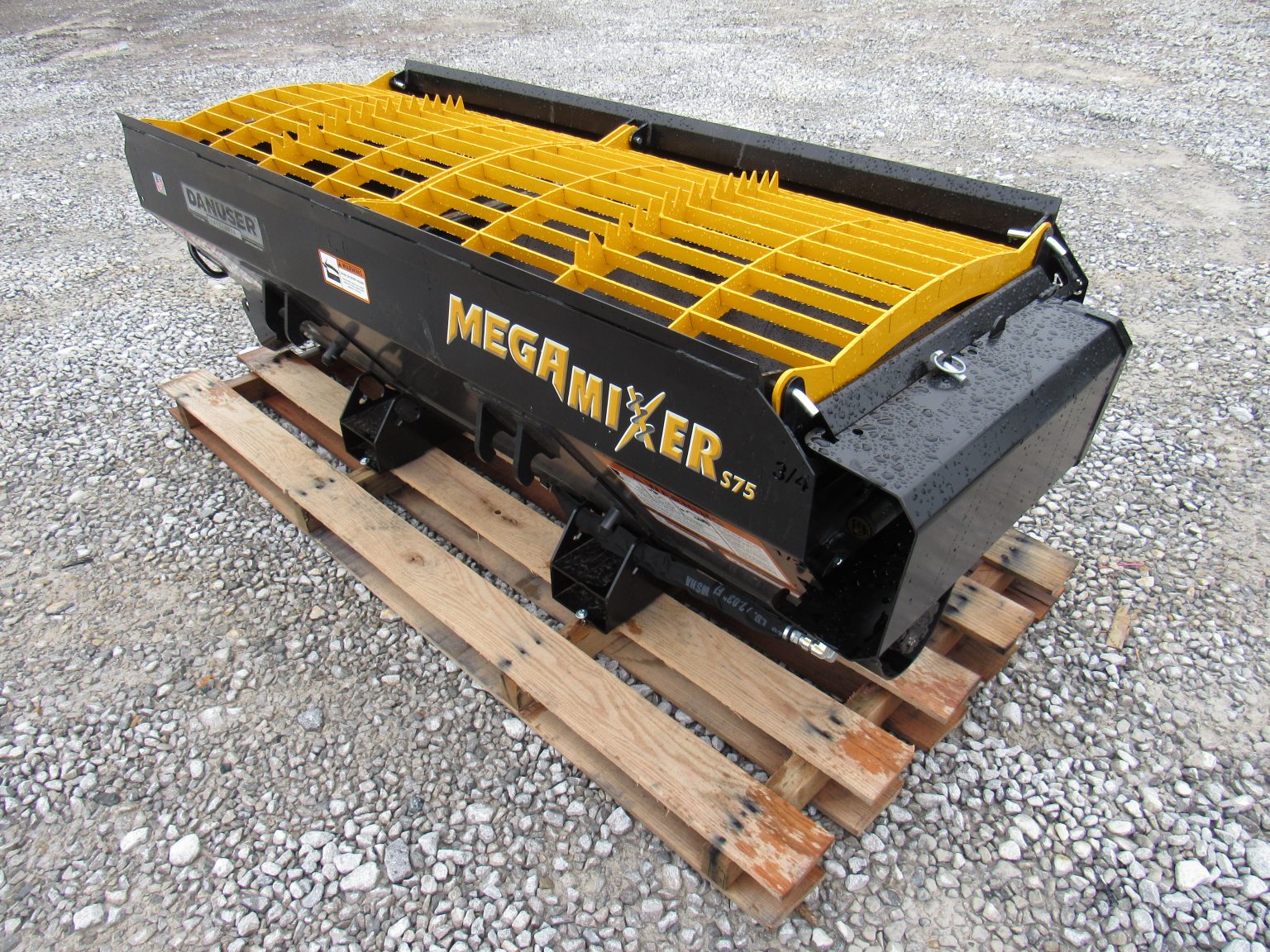 Danuser S75 Mega Mixer Steel Auger Bucket Skid Steer Attachment Skid