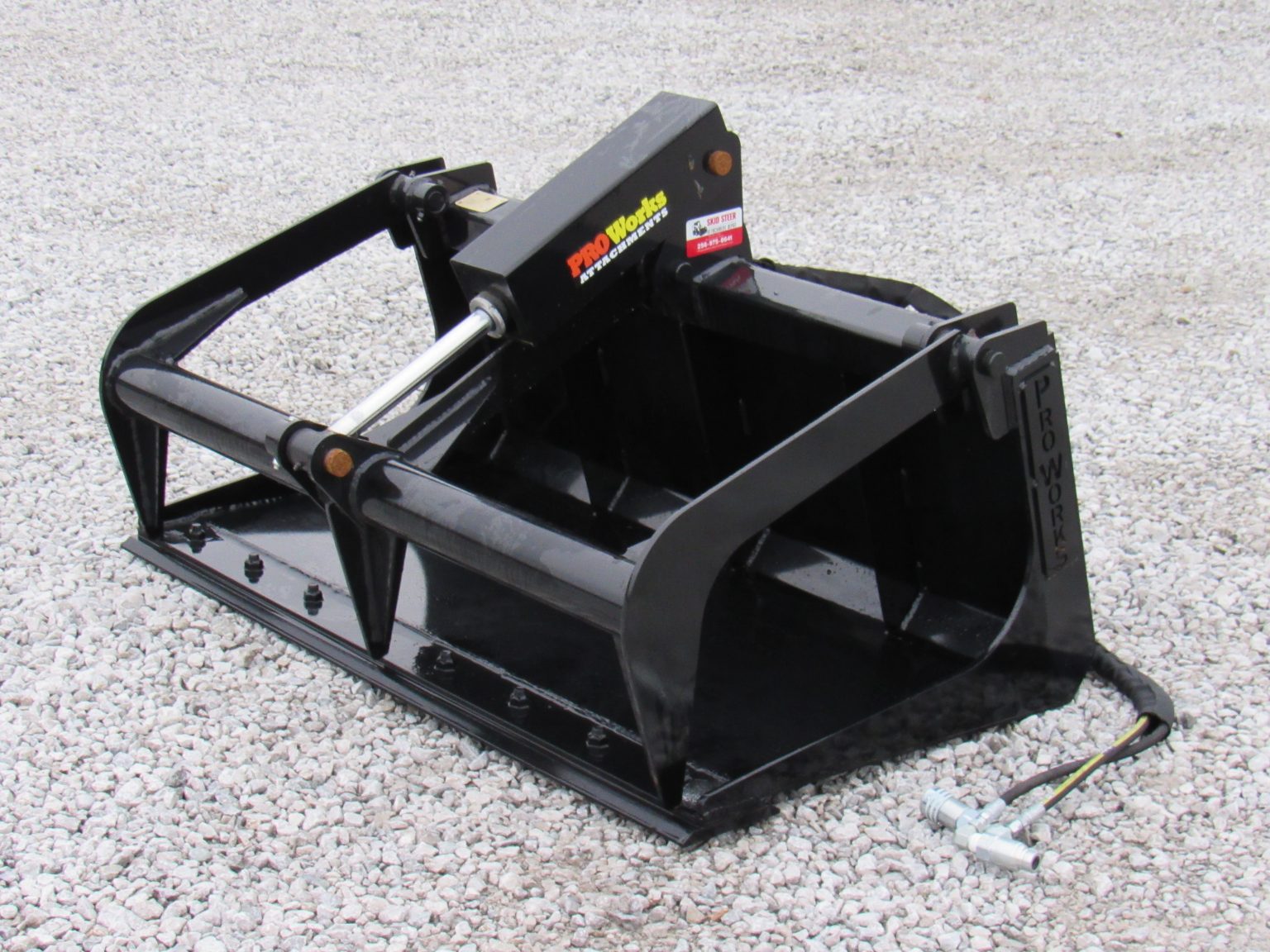 48″ Compact Tractor Single Cylinder Solid Bottom Bucket Grapple with
