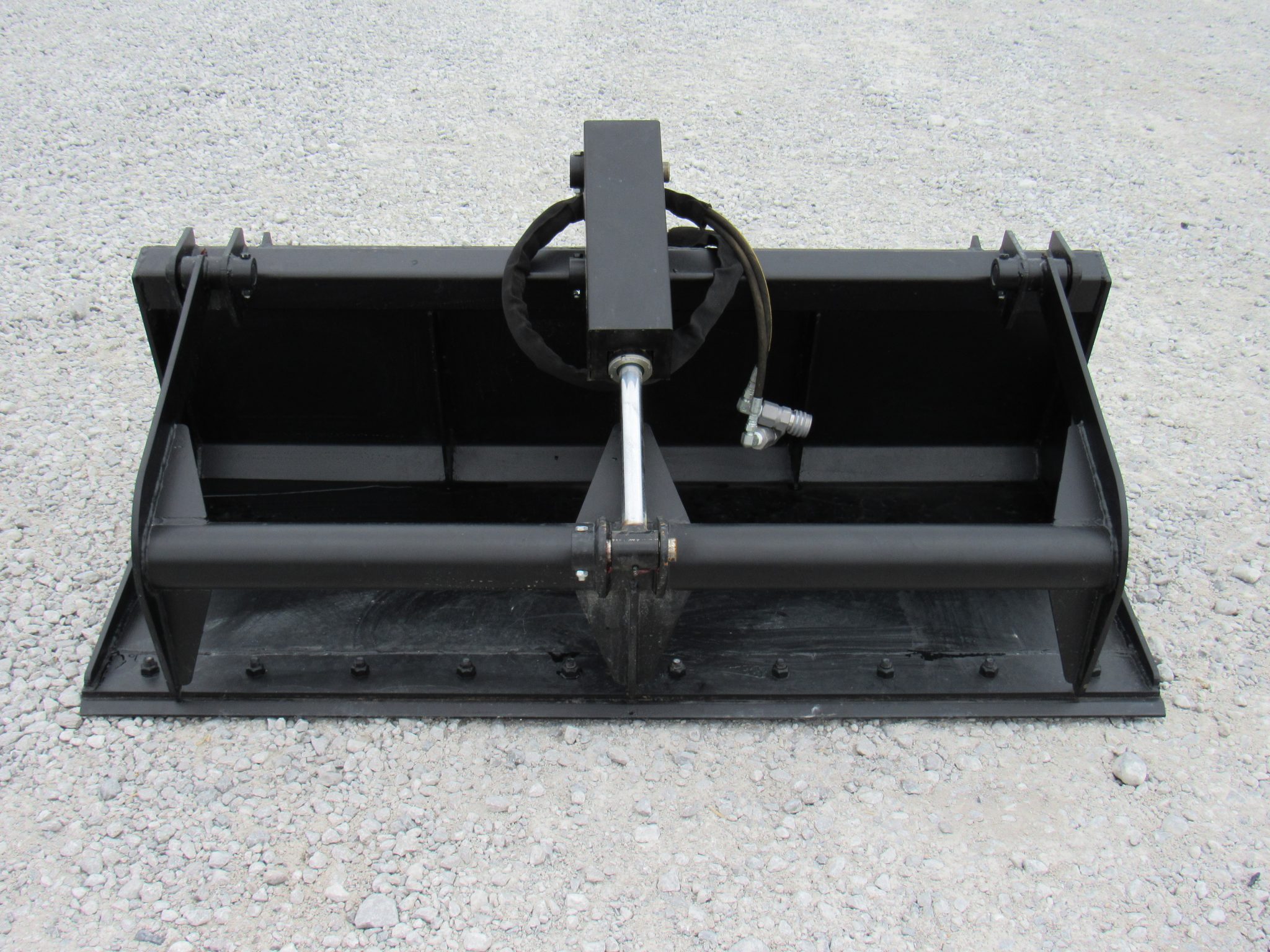 60″ Compact Tractor Single Cylinder Solid Bottom Bucket Grapple with