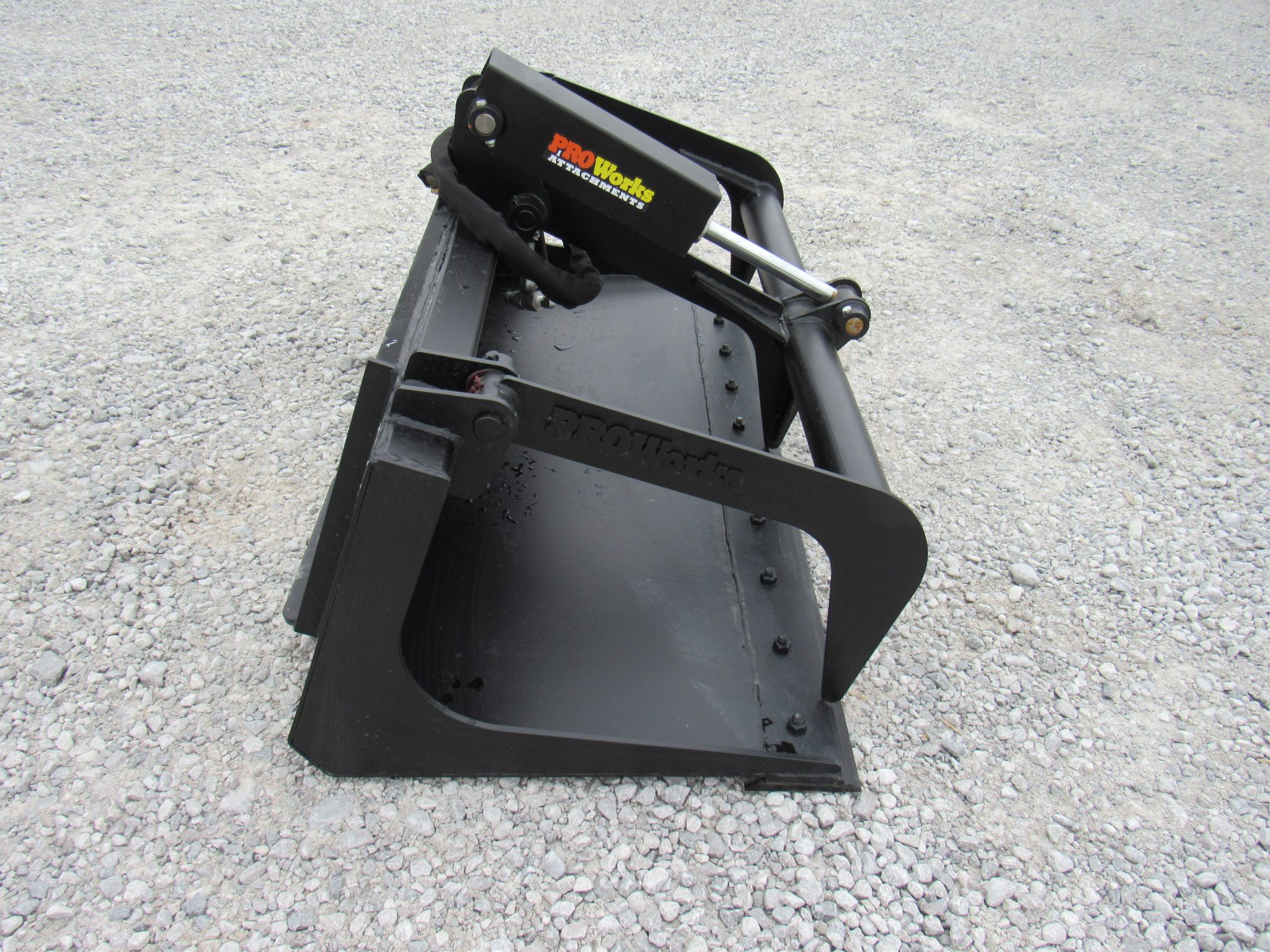 60″ Compact Tractor Single Cylinder Solid Bottom Bucket Grapple with