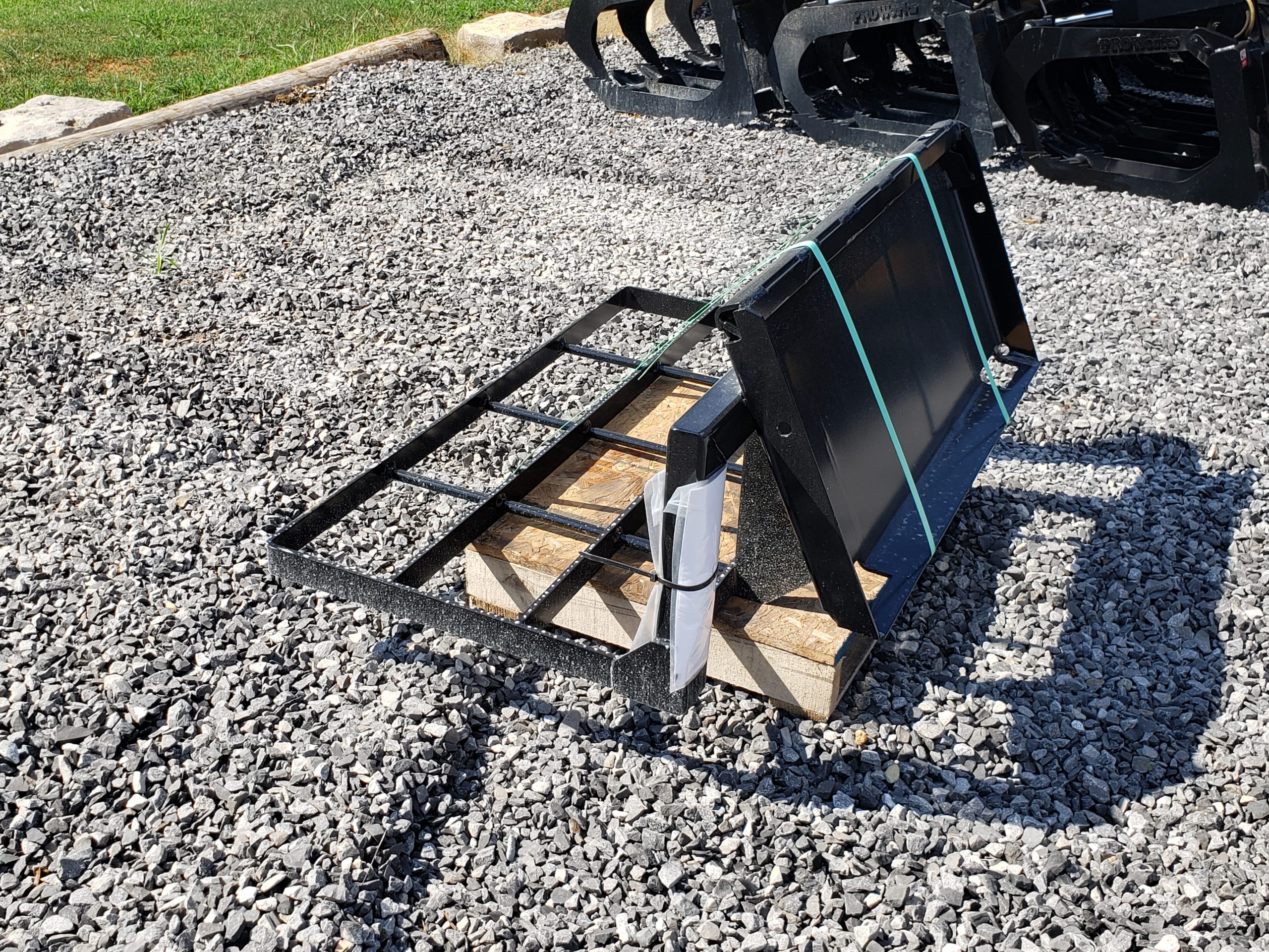 Bradco 48″ Land Leveler Plane Grading Attachment Fits Bobcat MT Mini