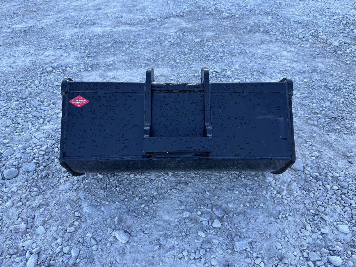 36″ Ditching Excavator Bucket with BOE Fits Bobcat ESeries and 435