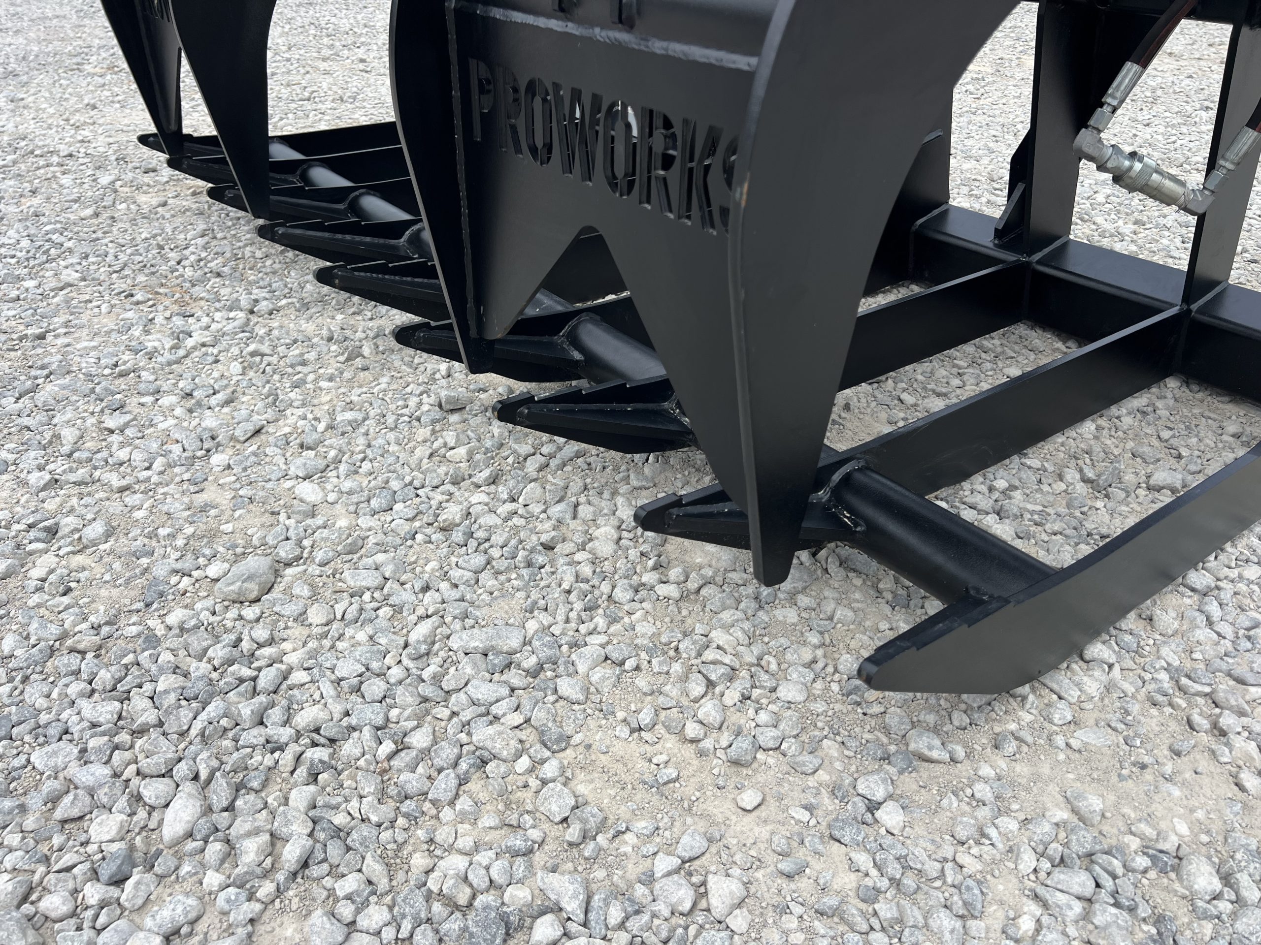 72" Heavy Duty Dual Cylinder Root Bucket Grapple Attachment Fits Euro Global Quicke Loader - Image 10