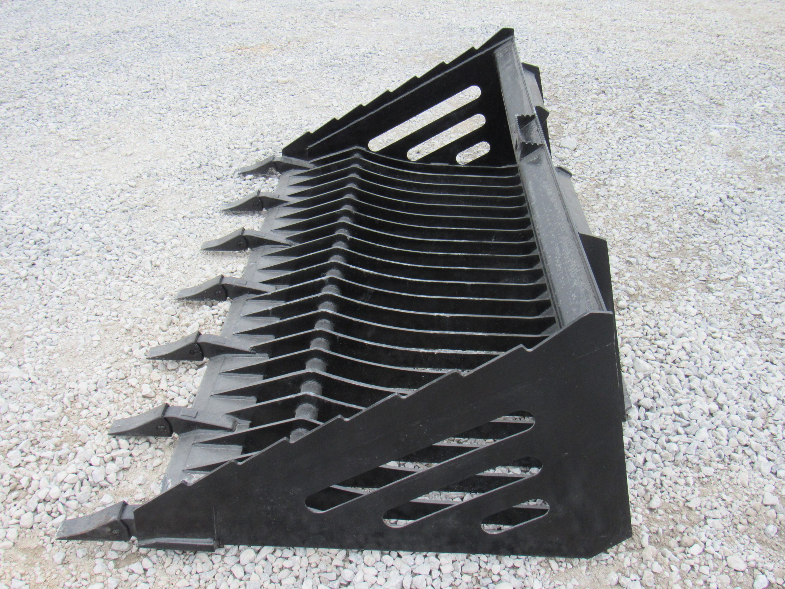 thumbnail image 2 of Express Steel 72-Inch Smooth Bucket – Universal Quick Attach For Skid Steer, Backhoe Loader – General Purpose 2 of 6