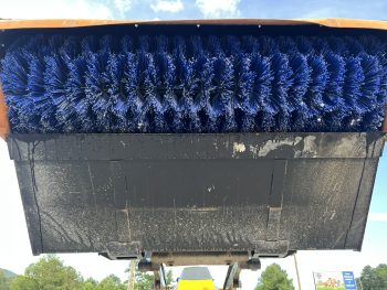 68" Hydraulic Box Pick Up Sweeper Broom Attachment Fits Skid Steer Quick Attach - Image 11