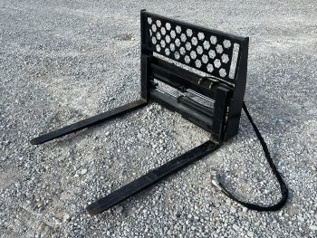 48" Hydraulic Pallet Forks Fork Positioner Fits Skid Steer Tractor Quick Attach - Image 3