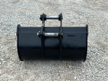 36" Smooth Ditching Excavator Bucket Fits CAT 306 Mini Excavator Quick Coupler - Image 6