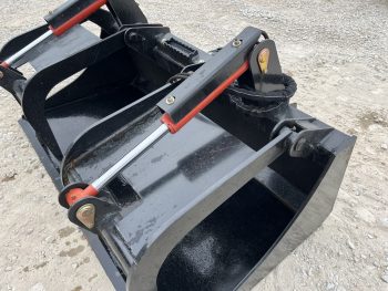 68" Bucket Grapple Solid Bottom Scrap Attachment Fits Skid Steer Tractor Loader - Image 10