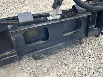 48" 4-IN-1 Multi Purpose Smooth Bucket Attachment Fits Mini Skid Steer Universal - Image 10