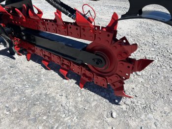 30" x 6" Trencher Attachment with Combo Chain Fits Mini Universal Skid Steer - Image 13