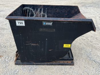 1-1/2 Yard Star Industries 1815 Self Dumping Forklift Hopper 6,000 lb Capacity - Image 4