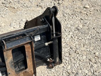 74" Kubota CB2574 4-IN-1 Combination Bucket Attachment Fits Skid Steer Loader - Image 11