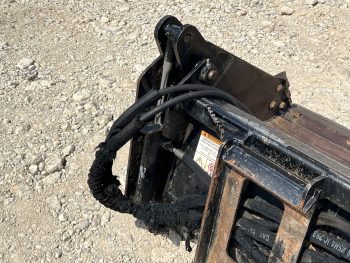 74" Kubota CB2574 4-IN-1 Combination Bucket Attachment Fits Skid Steer Loader - Image 13
