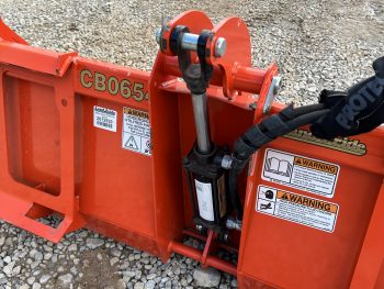 54" Land Pride CB0654 Combination Multi Purpose 4-IN-1 Bucket Attachment - Image 12