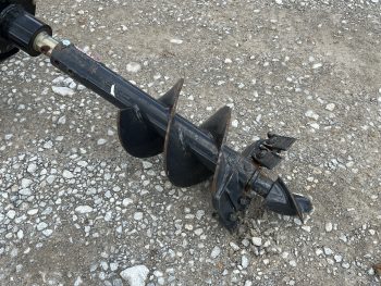 2023 Land Pride SA10 Hydraulic Post Hole Digger Auger Compact Tractor Attachment - Image 11