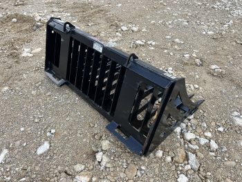 Virnig 48" V30 Skeleton Rock Bucket Attachment Fits Compact Tractor Quick Attach - Image 5