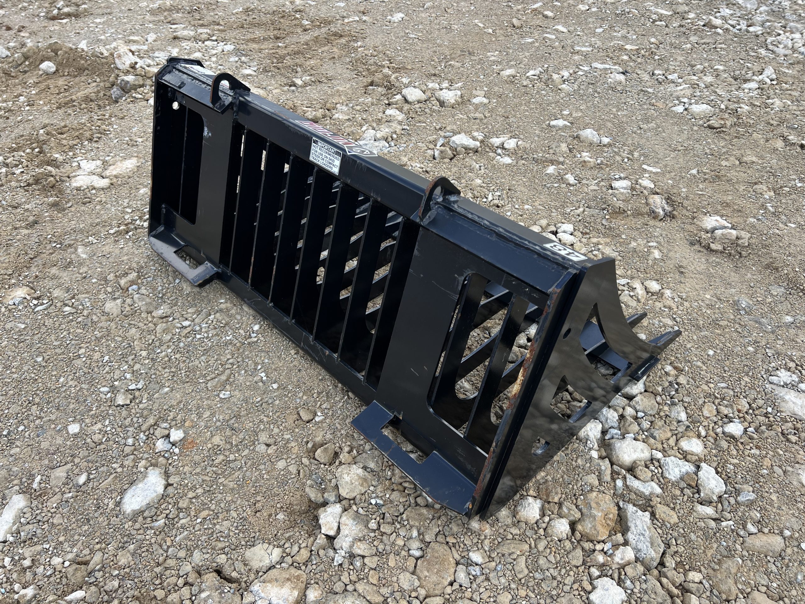 Virnig 48" V30 Skeleton Rock Bucket Attachment Fits Compact Tractor Quick Attach - Image 5