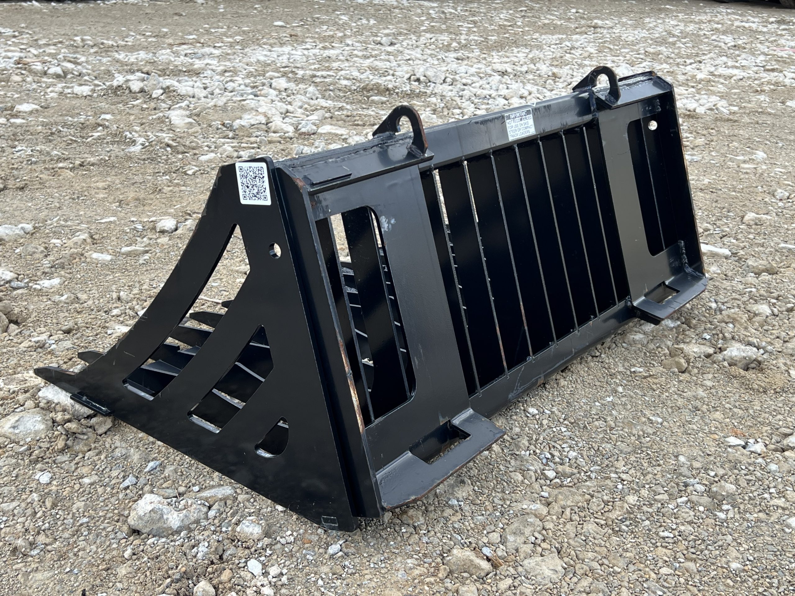 Virnig 48" V30 Skeleton Rock Bucket Attachment Fits Compact Tractor Quick Attach - Image 8