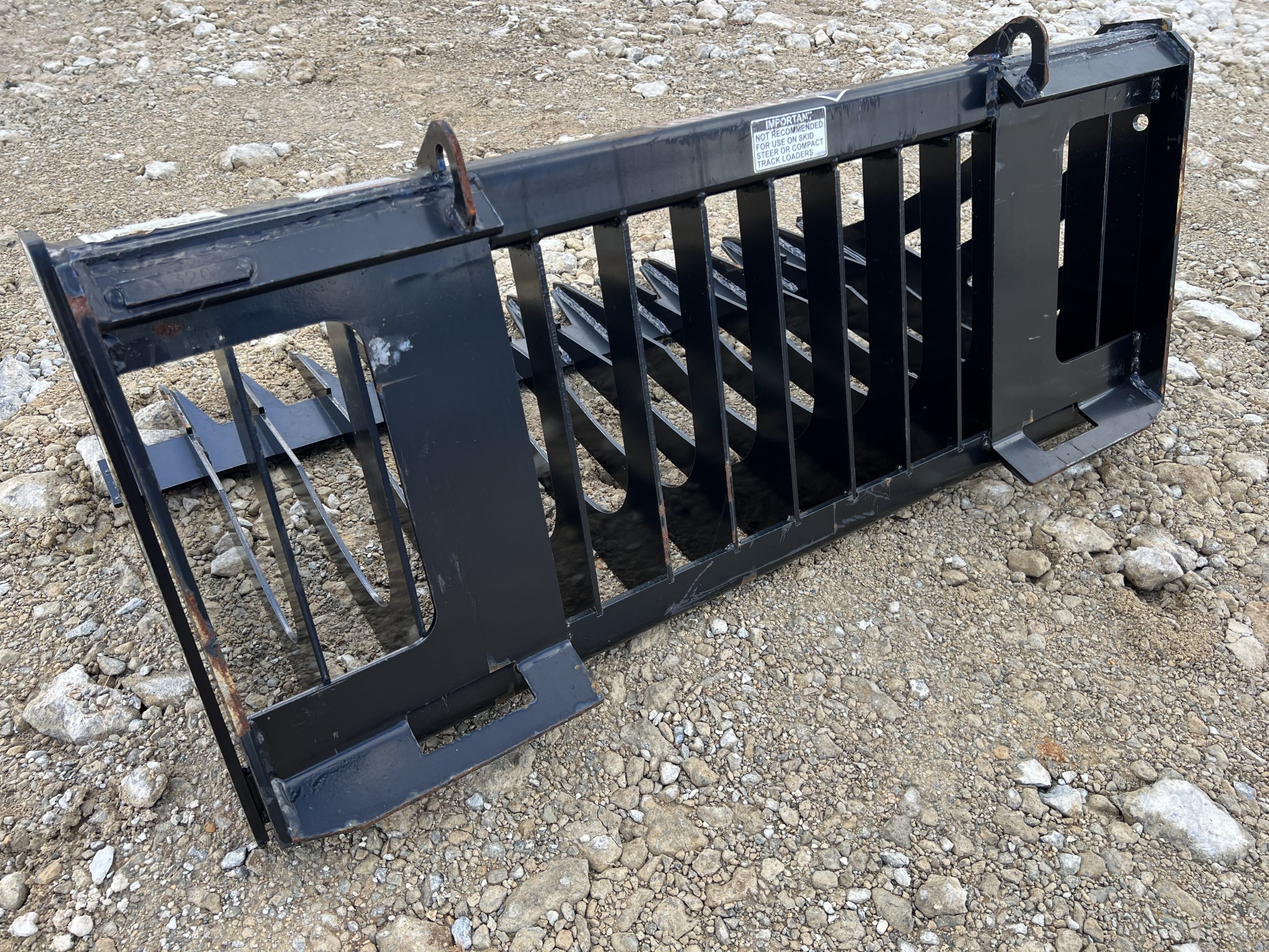 Virnig 48" V30 Skeleton Rock Bucket Attachment Fits Compact Tractor Quick Attach - Image 11