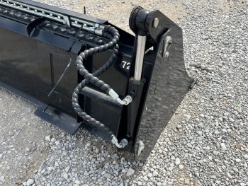 72" 4-IN-1 Multi Purpose Combination Smooth Bucket Attachment Fits Skid Steer QA - Image 11