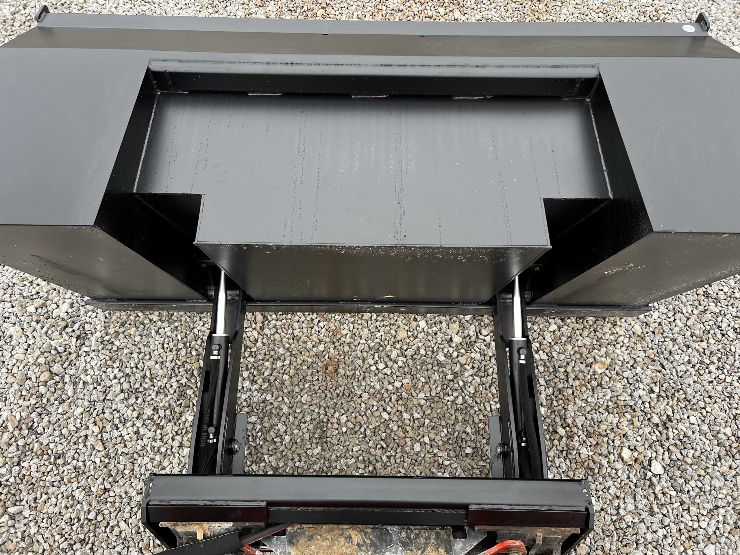 84" High Front Dump Bucket Attachment Fits Skid Steer Quick Attach - Image 13