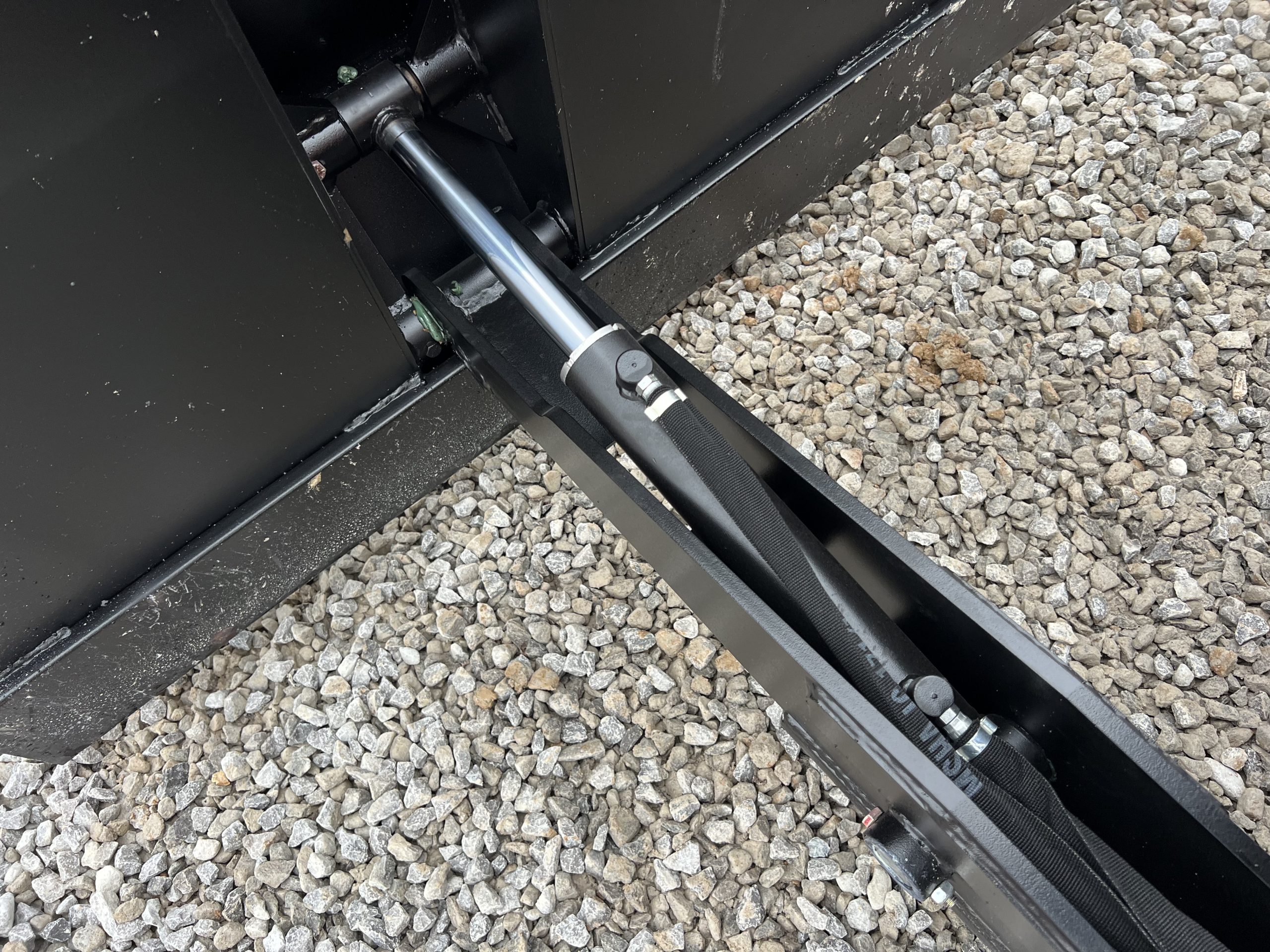84" High Front Dump Bucket Attachment Fits Skid Steer Quick Attach - Image 14