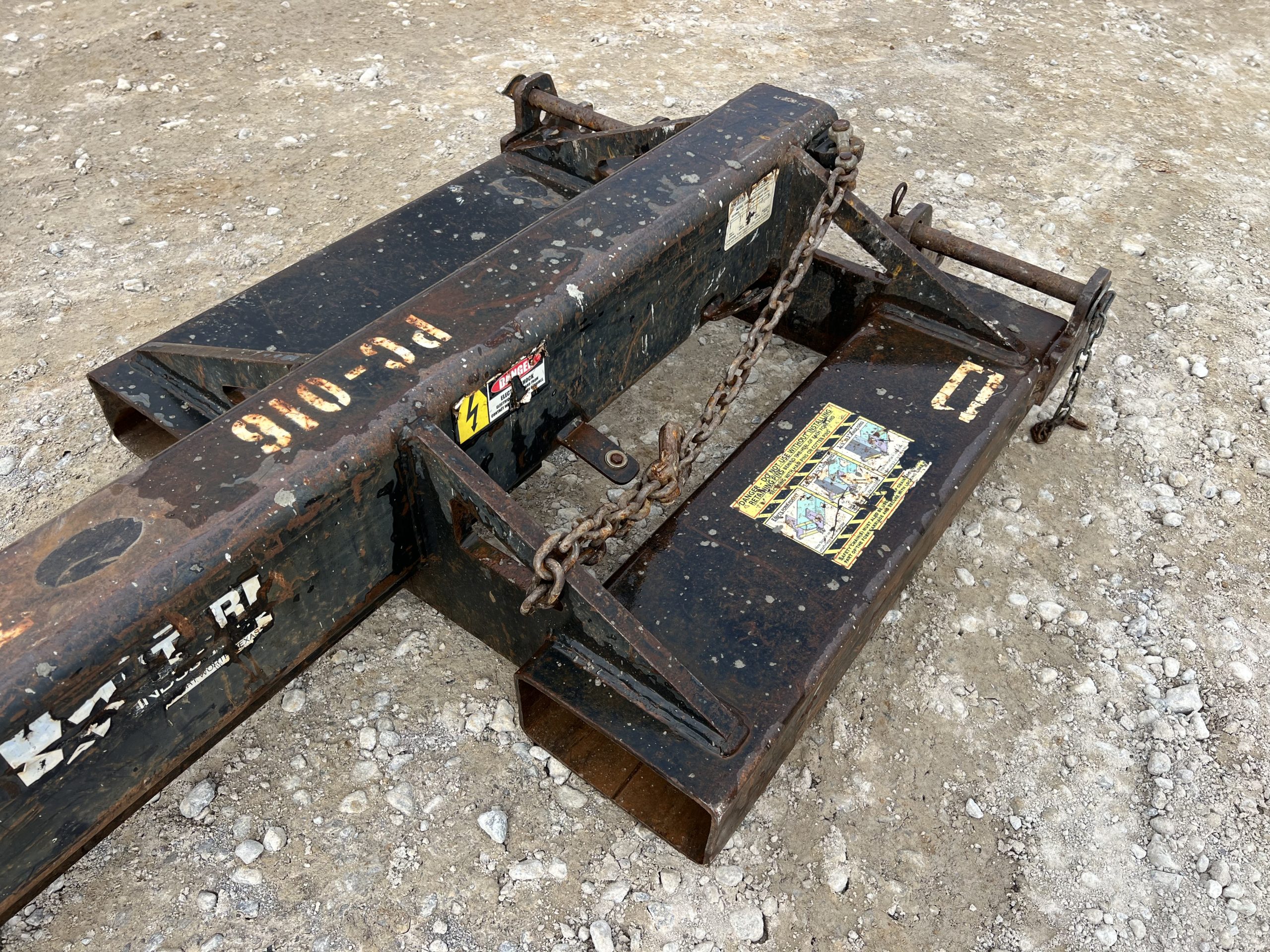 2015 Star Industries 1360B Telescoping Forklift Jib Attachment Fits Pallet Forks - Image 11