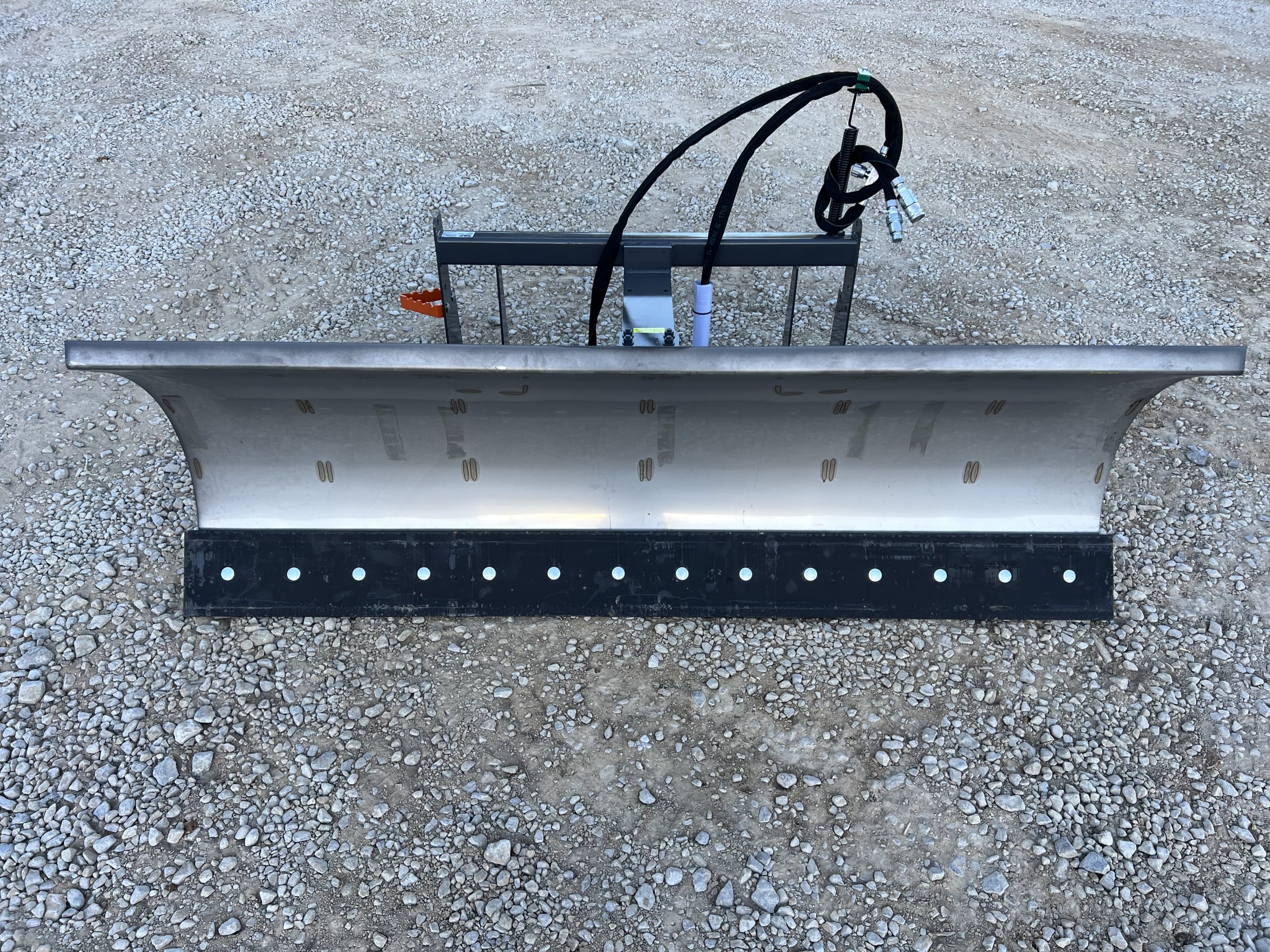 84" Berlon Hydraulic Angle Snow Blade Plow Attachment Fits Skid Steer Quick Attach - Image 2