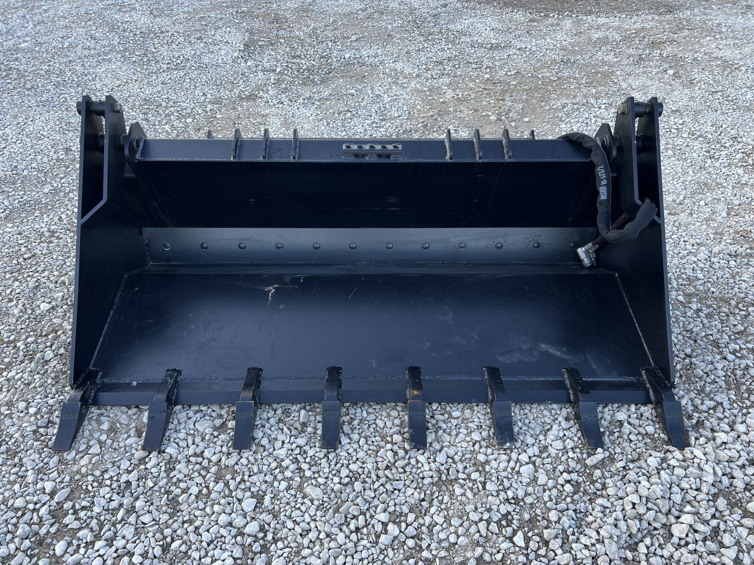 72" Tooth 4-IN-1 Combination Bucket Attachment Fits Skid Steer Quick Attach - Image 2
