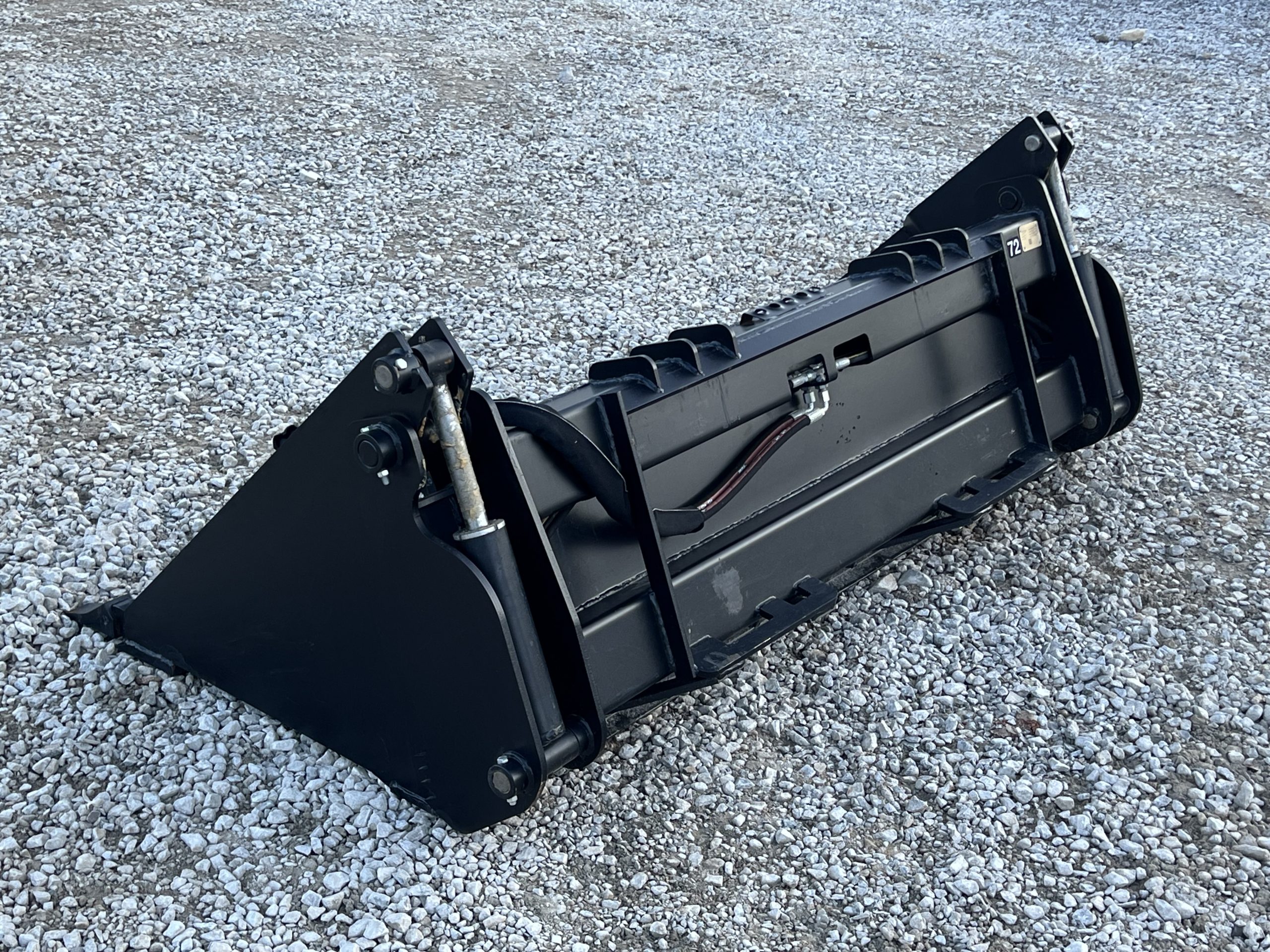 72" Tooth 4-IN-1 Combination Bucket Attachment Fits Skid Steer Quick Attach - Image 7