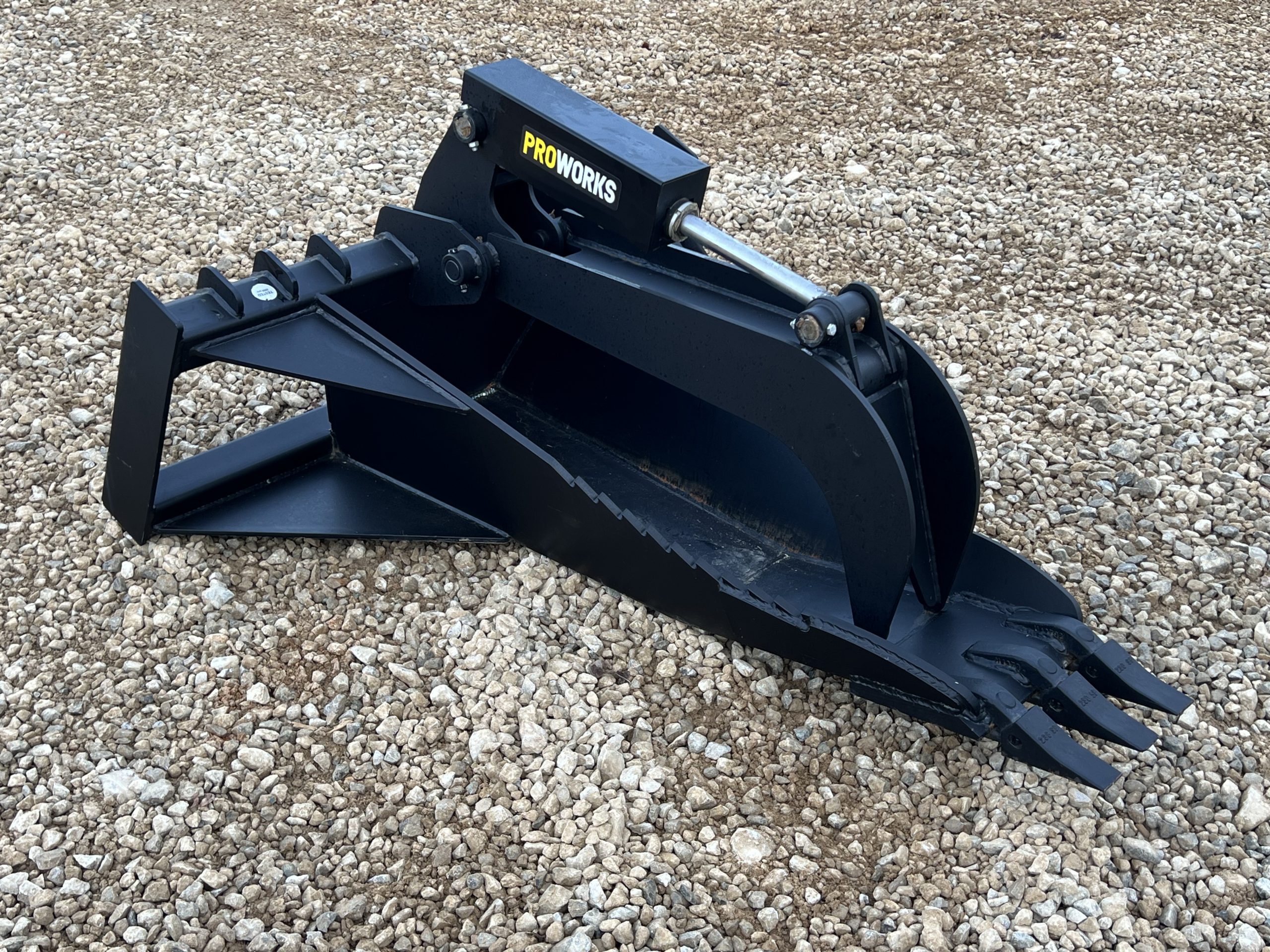 Extreme Duty Stump Bucket Grapple Attachment Fits Skid Steer Quick Attach - Image 3