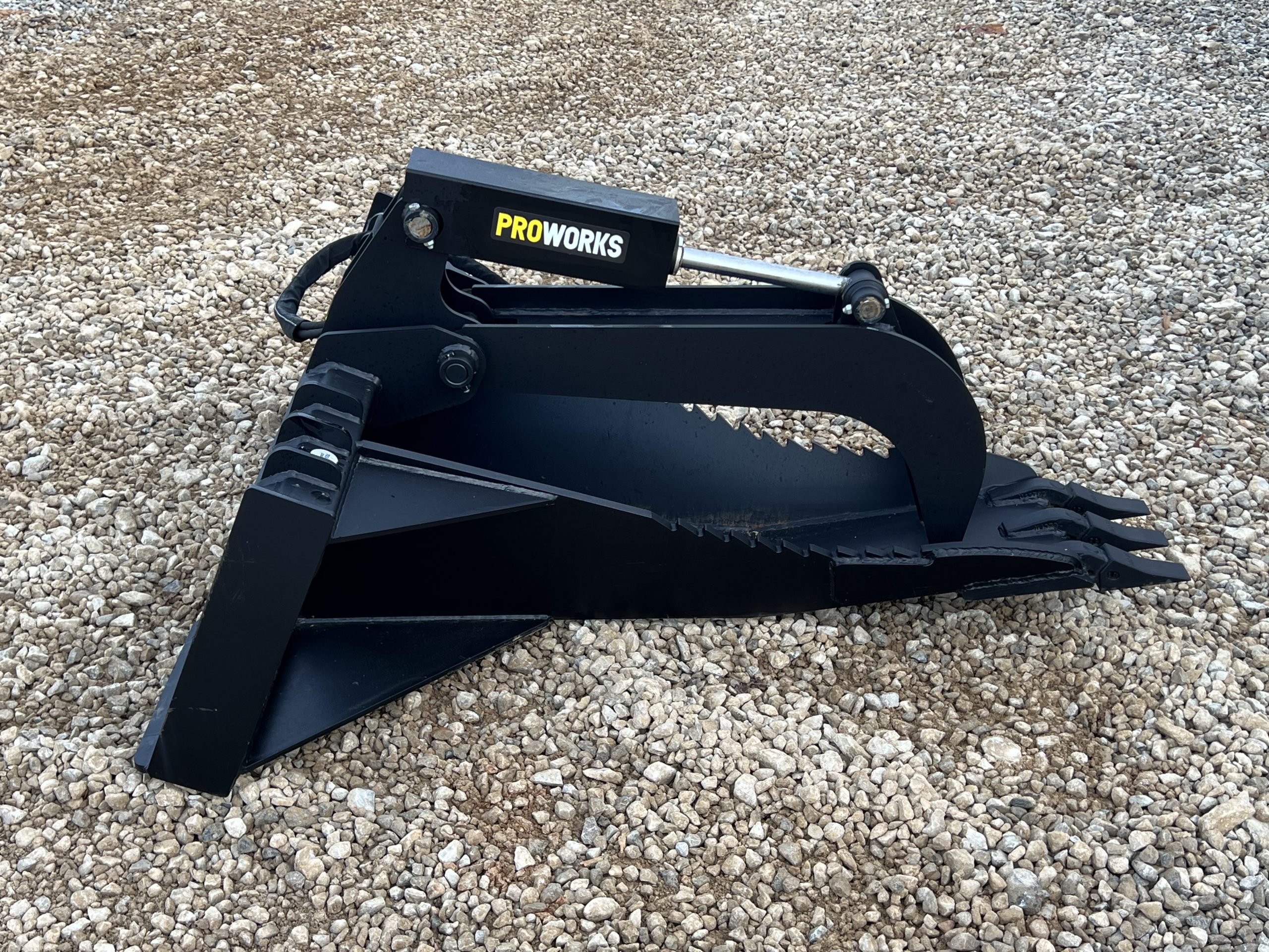 Extreme Duty Stump Bucket Grapple Attachment Fits Skid Steer Quick Attach - Image 4