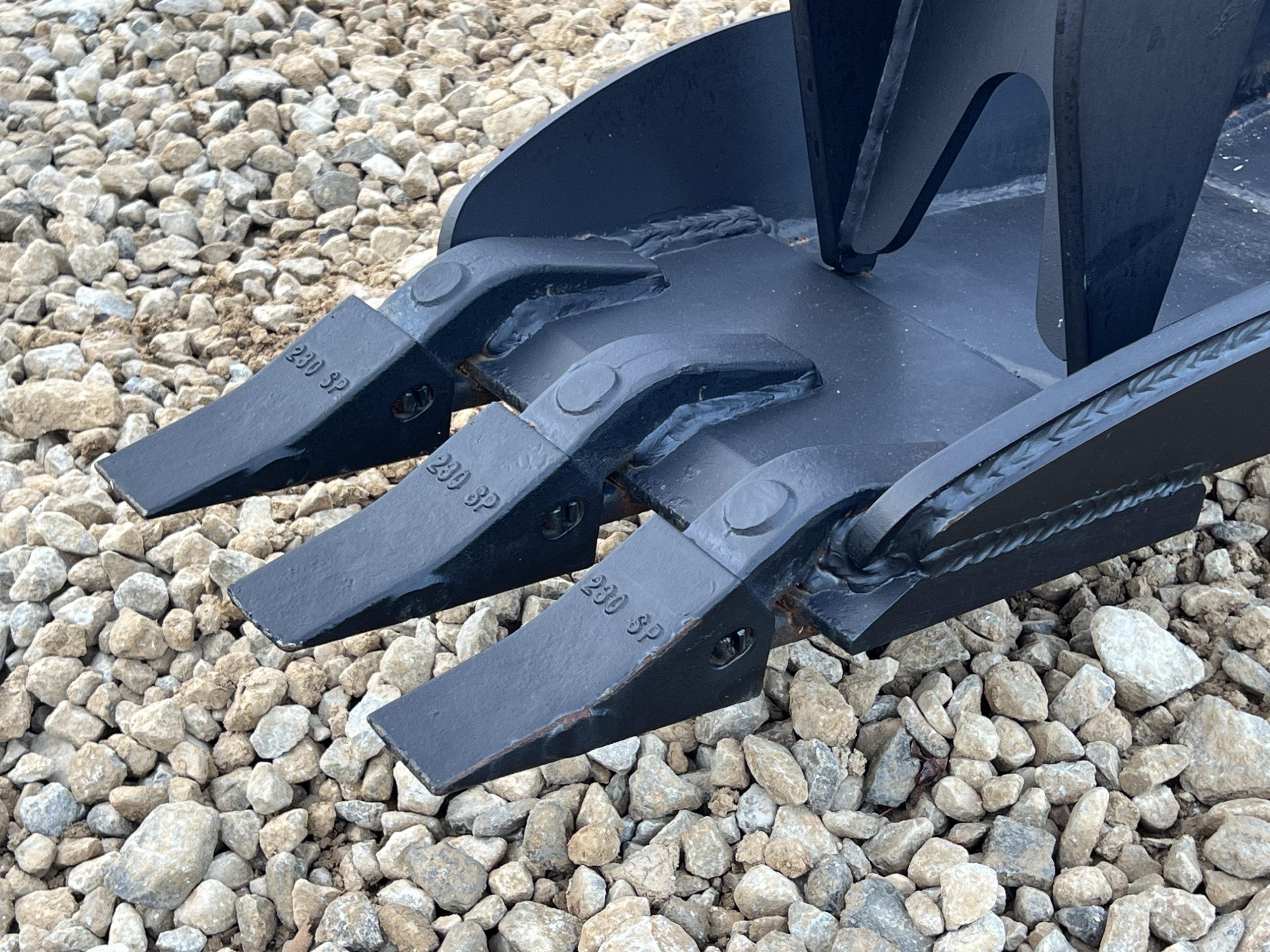 Extreme Duty Stump Bucket Grapple Attachment Fits Skid Steer Quick Attach - Image 9