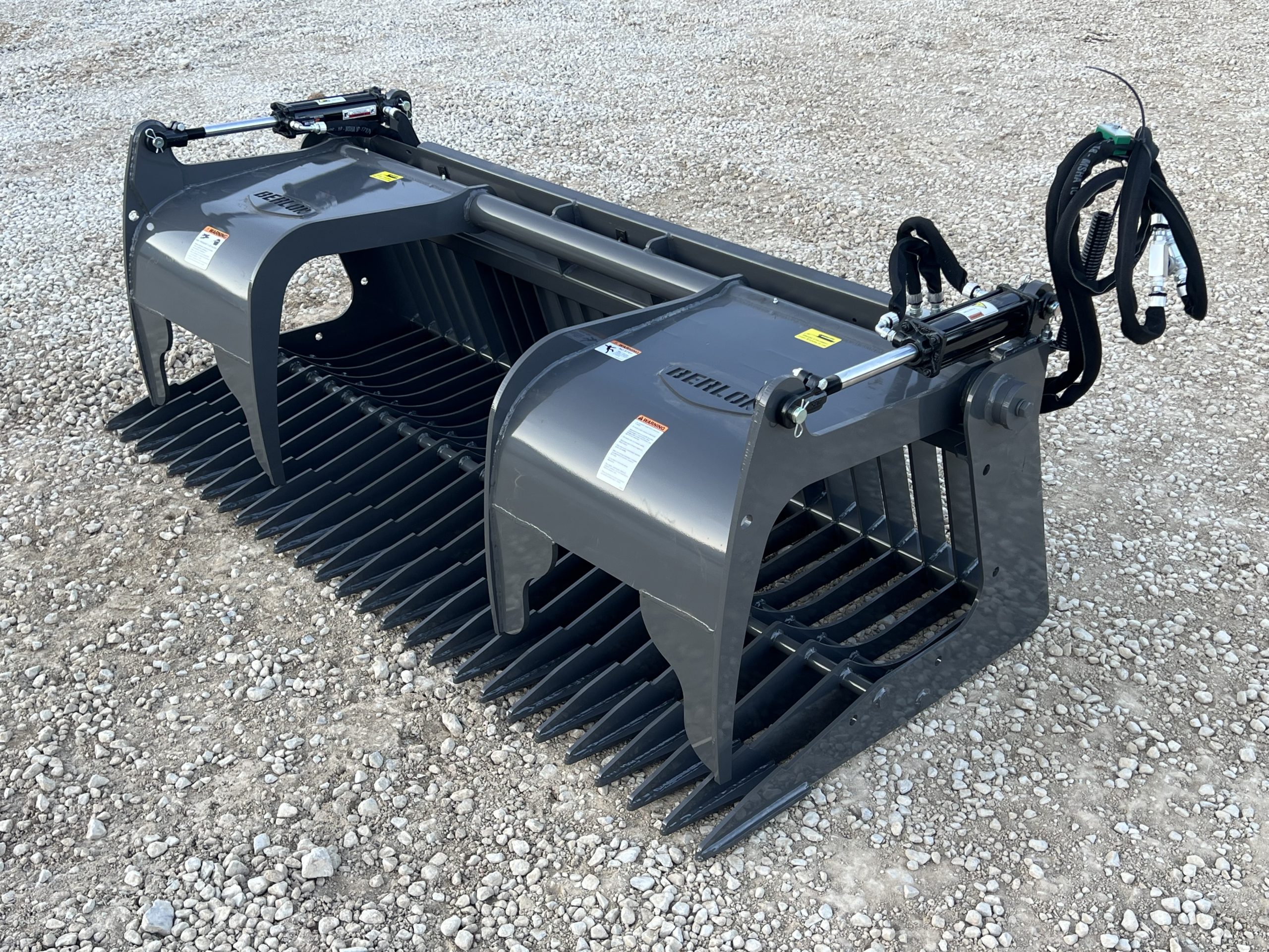 Berlon 84" Skeleton Rock Grapple Attachment Fits Skid Steer Quick Attach - Image 2